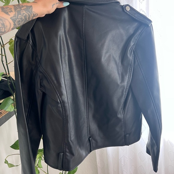Forever 21 leather jacket - Picture 3 of 3